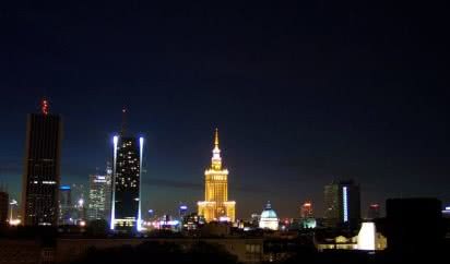 Jak poprawić jakość oświetlenia i zmniejszyć koszty utrzymania budynków niemieszkalnych?