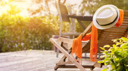Ekologiczne leżaki ogrodowe - wybieramy modele przyjazne środowisku