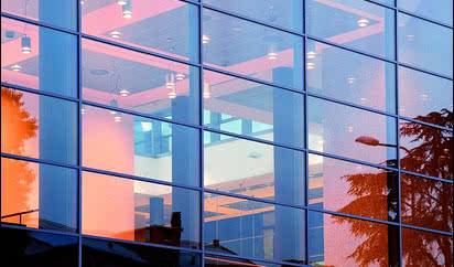 Pasywne przeszklenia w systemie nakładkowym Schüco AOC