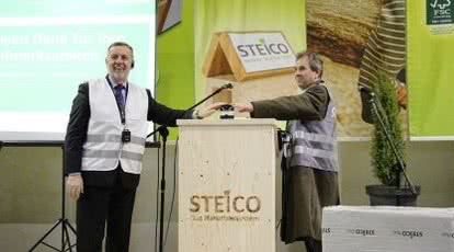 Materiał termoizolacyjny z luźnych włókien celulozowych od STEICO