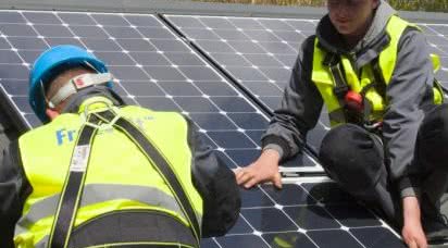 Elektrownia słoneczna czy wiatrowa? Co wybrać?