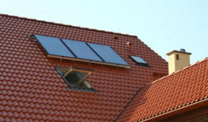 Czy inwestycja w solary jest opłacalna?