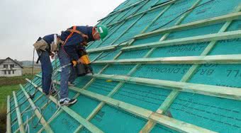 Znaczenie membran wysokoparoprzepuszczalnych dla właściwego funkcjonowania dachu