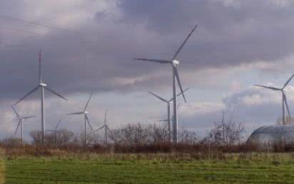 Elektrownie wiatrowe wciąż budzą wątpliwości