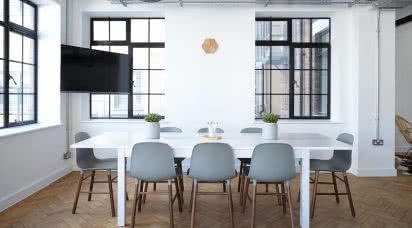 Bezpieczne malowanie ścian