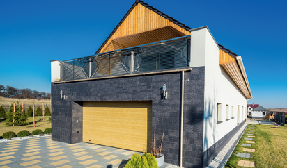 Bramy garażowe - bezpieczny postój